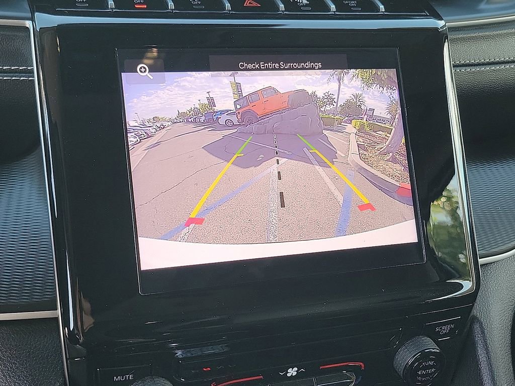 Used 2024 Jeep Grand Cherokee L Laredo image 9