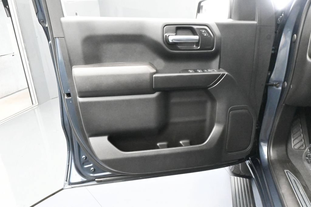Used 2022 Chevrolet Silverado 1500 Custom RWD image 14