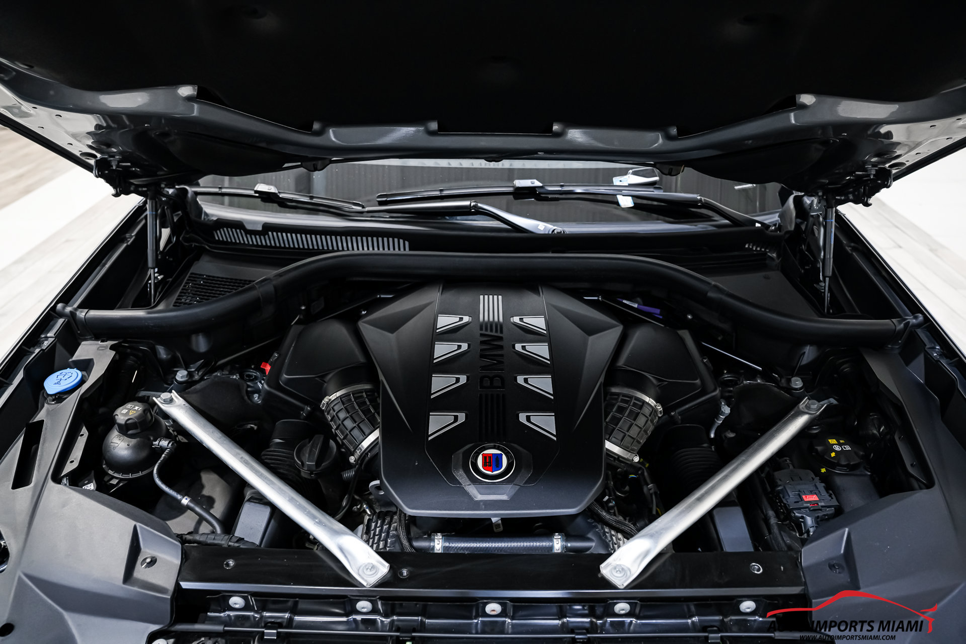Used 2024 BMW ALPINA XB7 AWD/4WD image 35