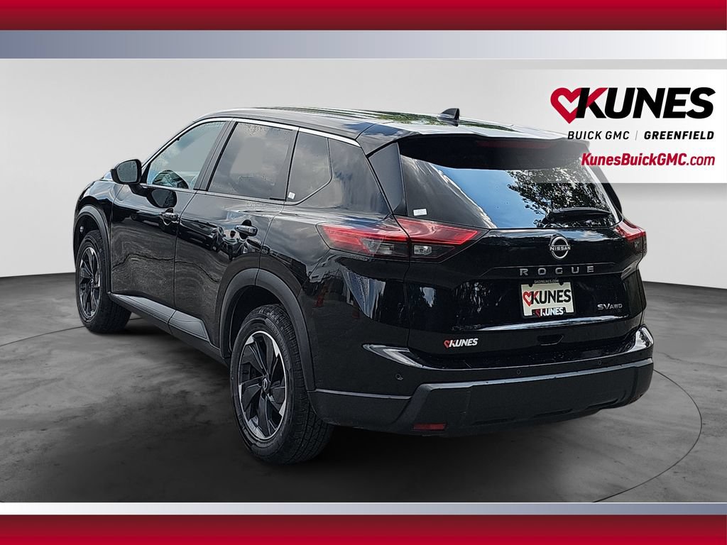 Used 2024 Nissan Rogue SV AWD/4WD image 8