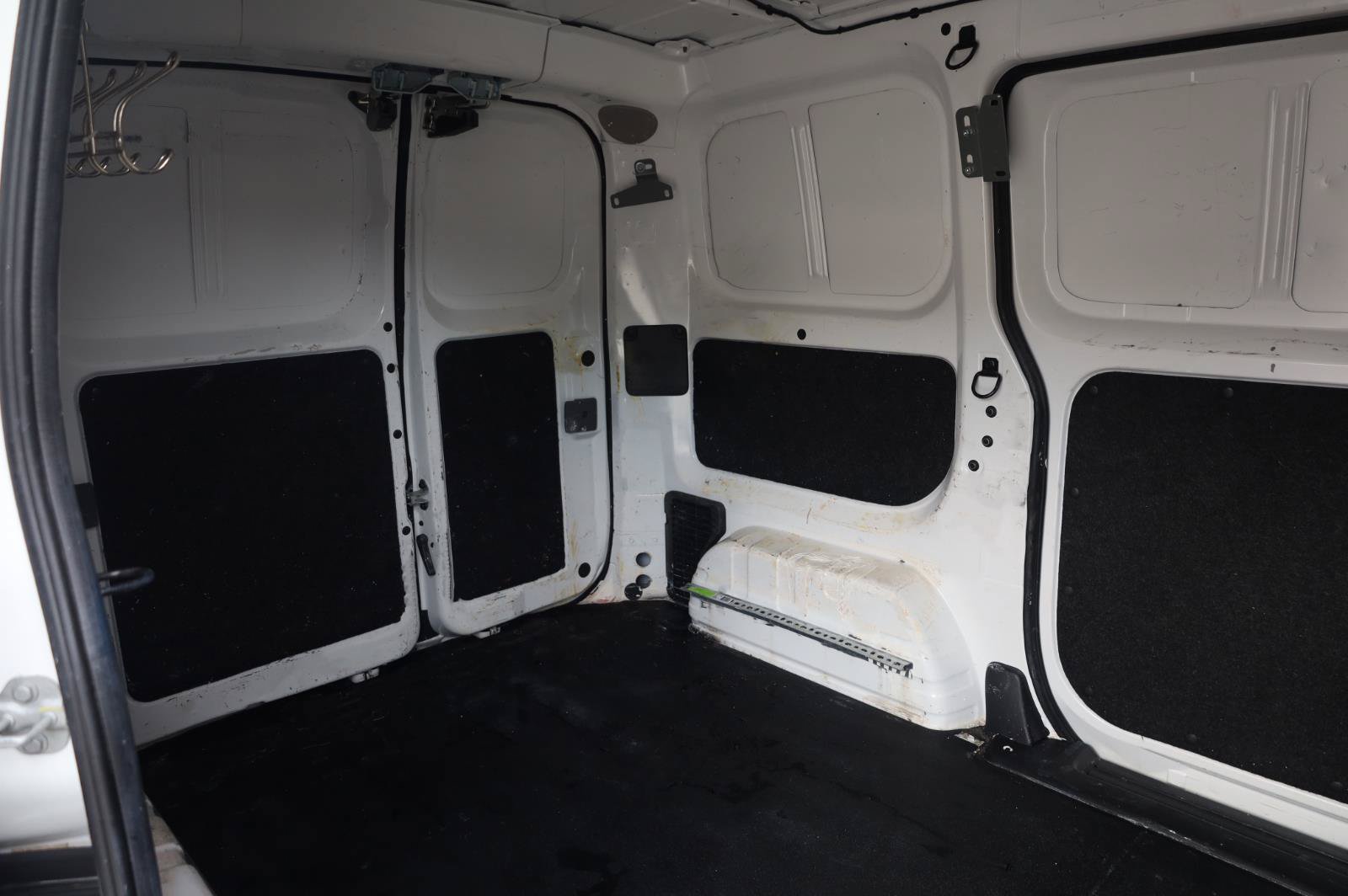 Used 2020 Nissan NV200 SV FWD image 12