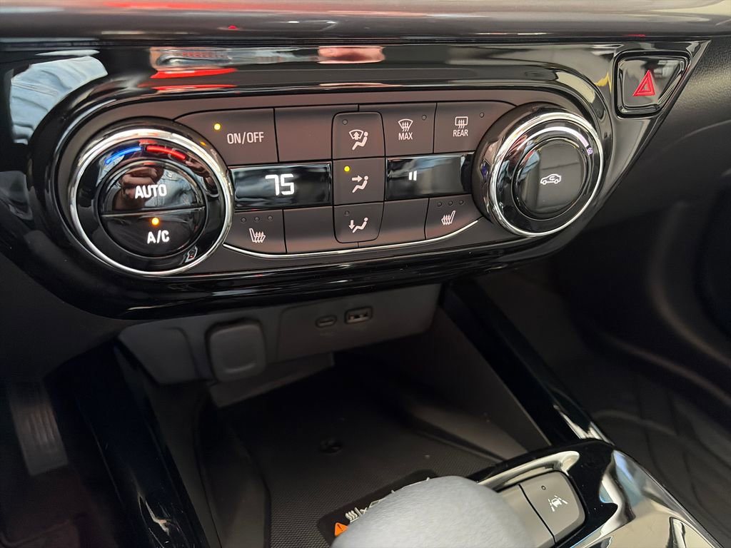 New 2026 Chevrolet Trax ACTIV w/ Sunroof Package image 21