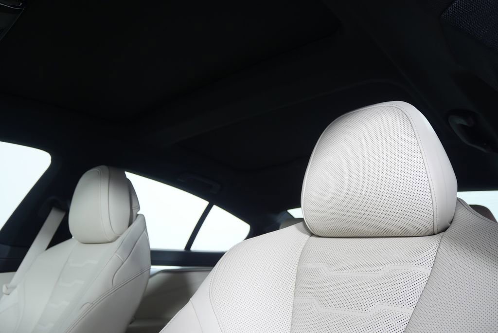 New 2026 BMW 840i image 14