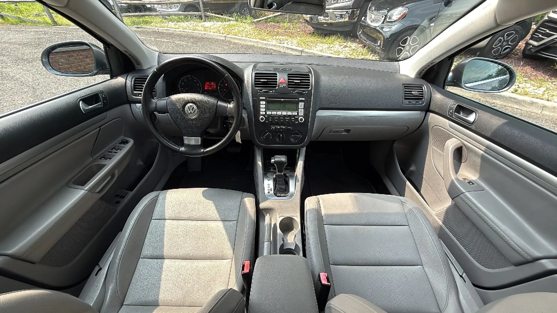Used 2009 Volkswagen Jetta SE FWD image 23