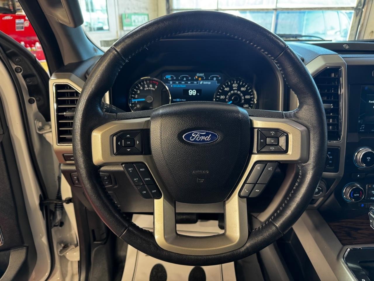 Used 2018 Ford F150 Lariat w/ Equipment Group 502A Luxury image 16