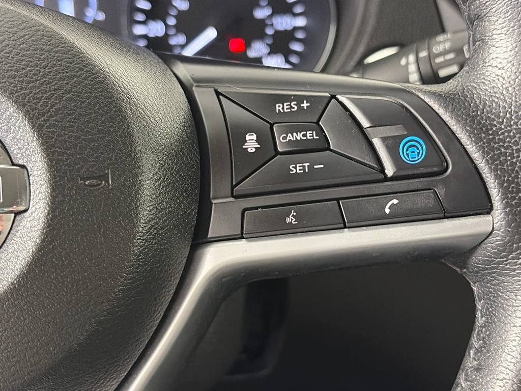 Used 2019 Nissan Rogue SL AWD/4WD image 18