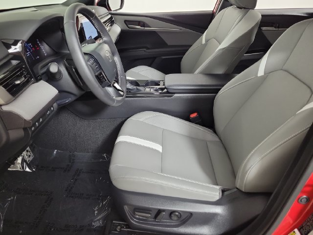 Used 2026 Toyota Camry SE FWD image 19