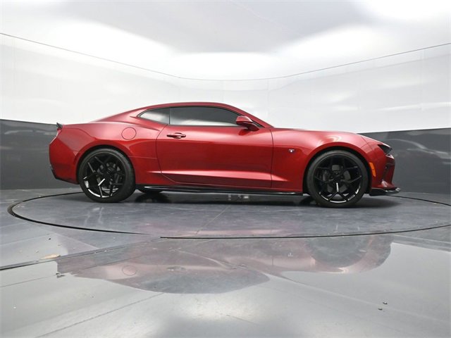Used 2017 Chevrolet Camaro SS image 30