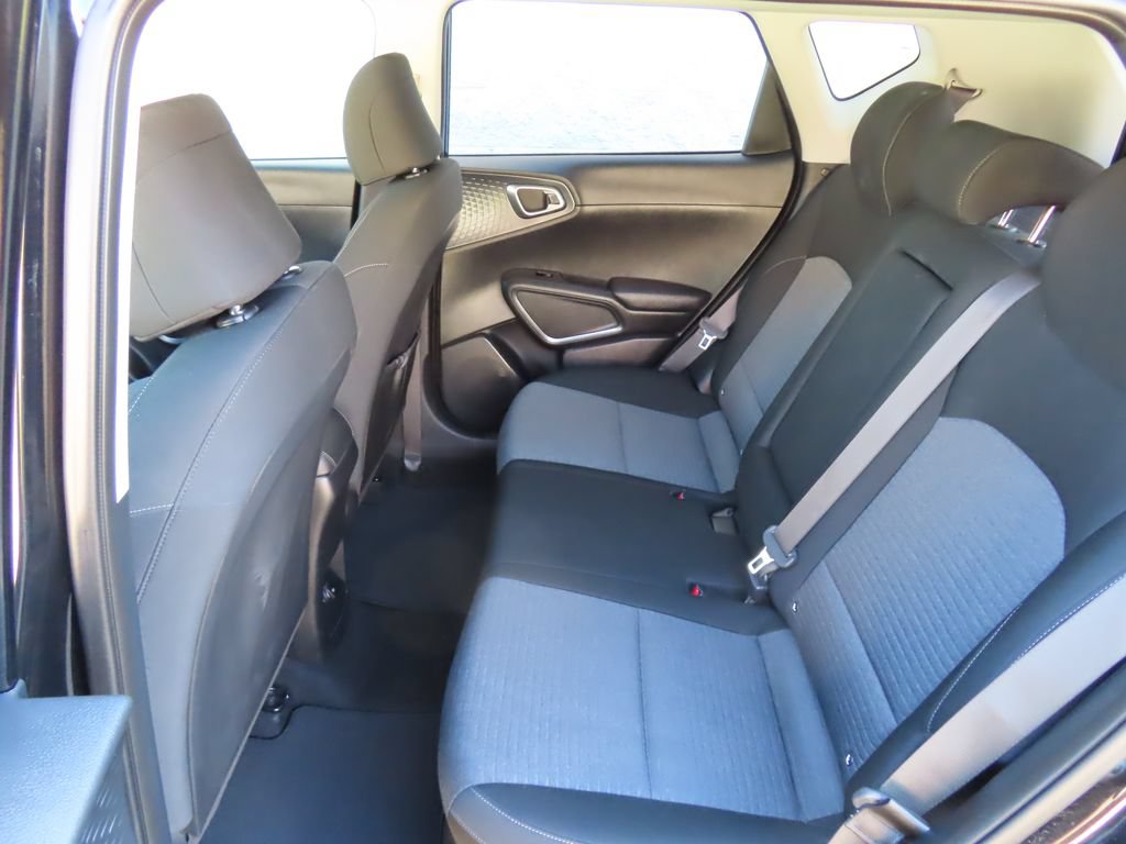 Used 2022 Kia Soul EX FWD image 24