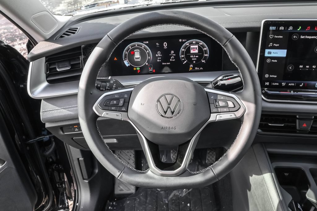 New 2026 Volkswagen Tiguan SE AWD/4WD image 25