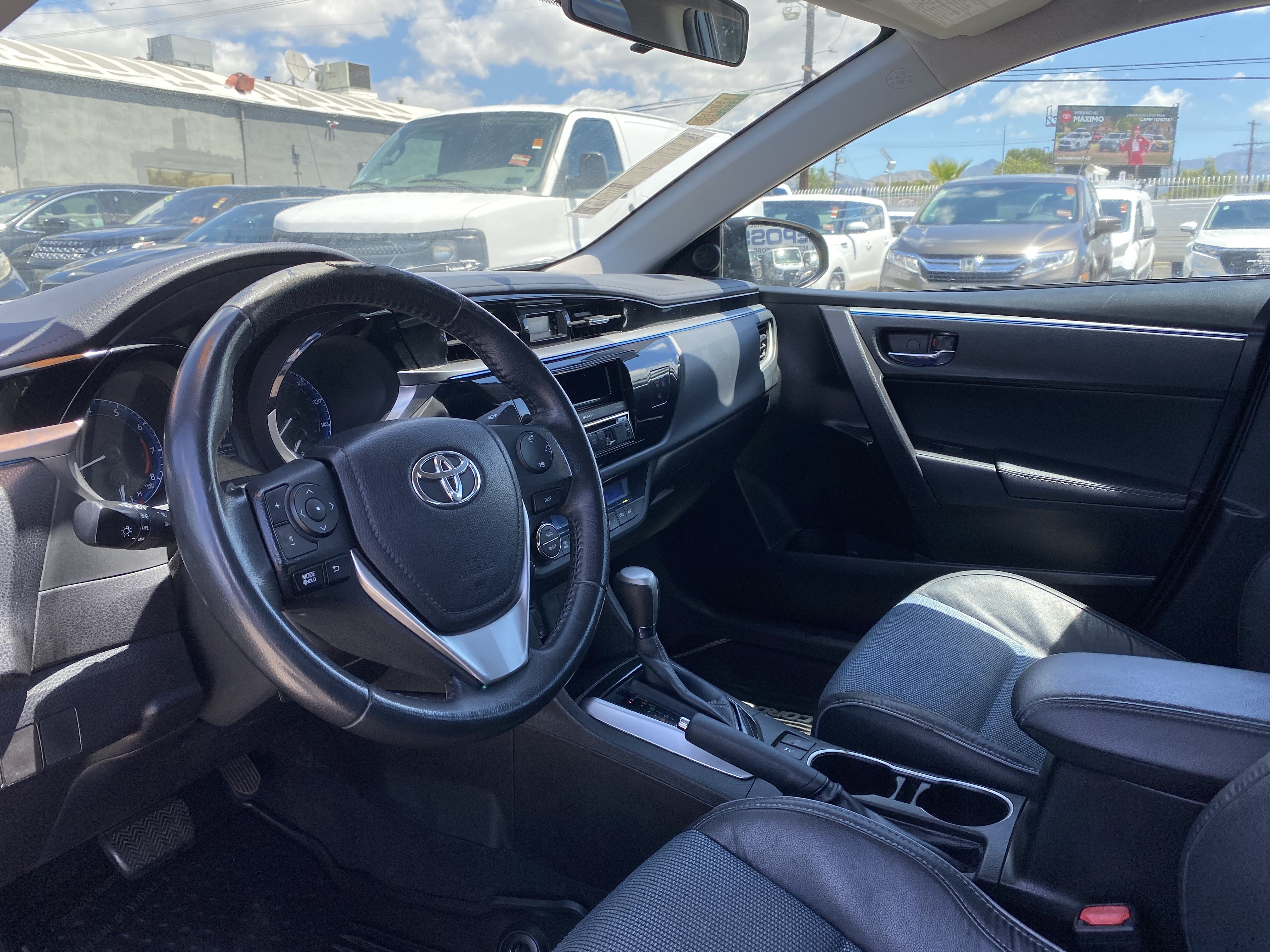Used 2015 Toyota Corolla S FWD image 15