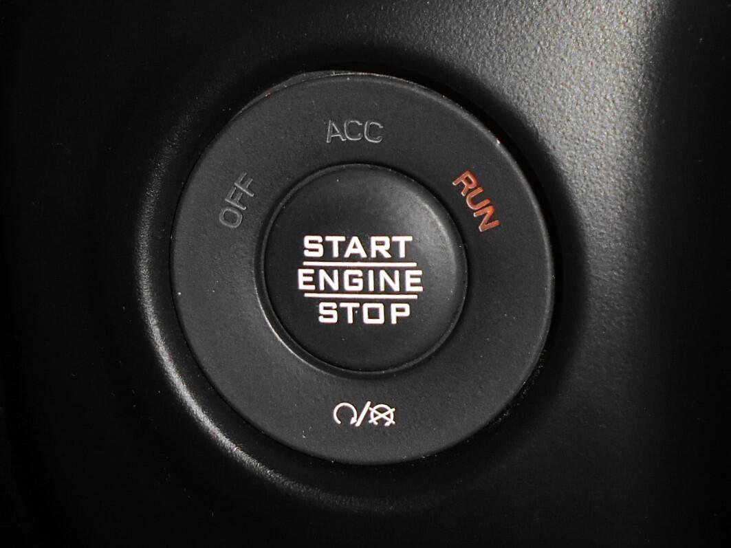Certified 2021 Jeep Gladiator Overland AWD/4WD image 16
