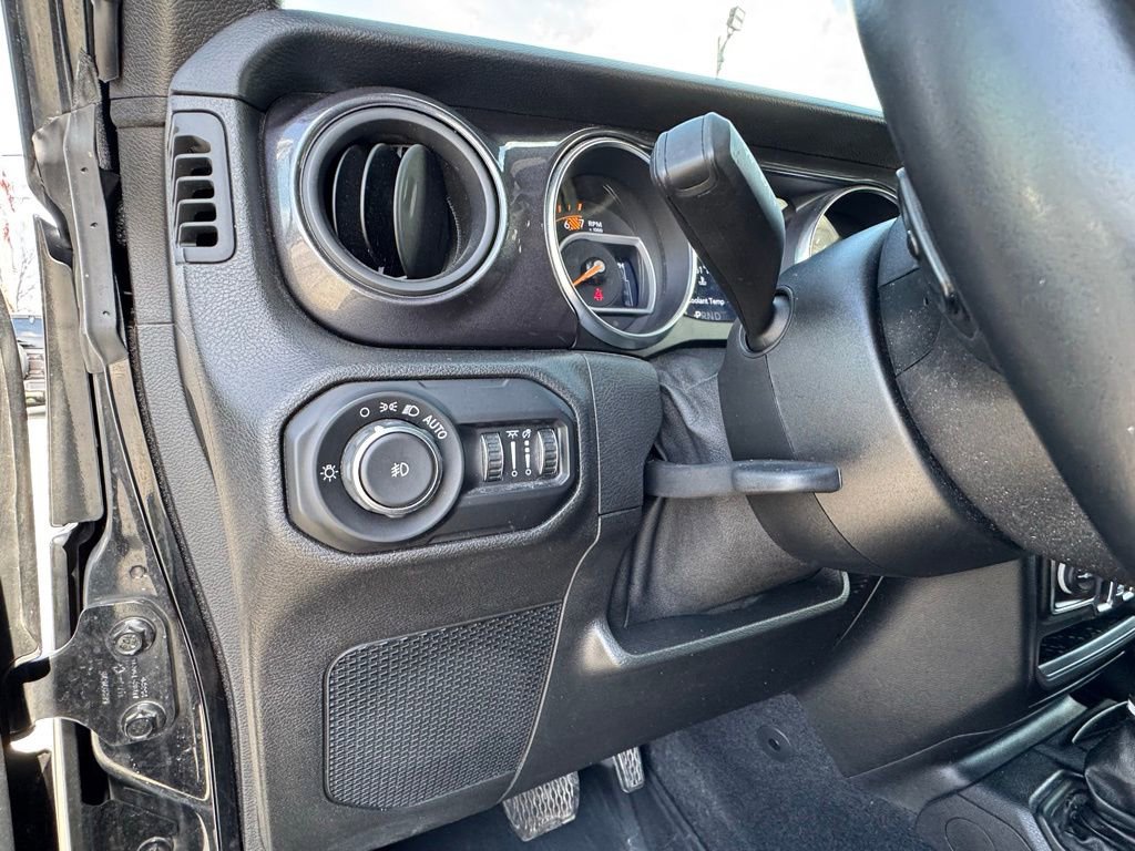 Used 2021 Jeep Wrangler Unlimited Sport image 25
