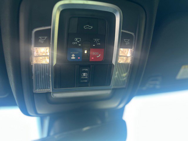 Used 2022 RAM 1500 Limited w/ Body Color Bumper Group image 28