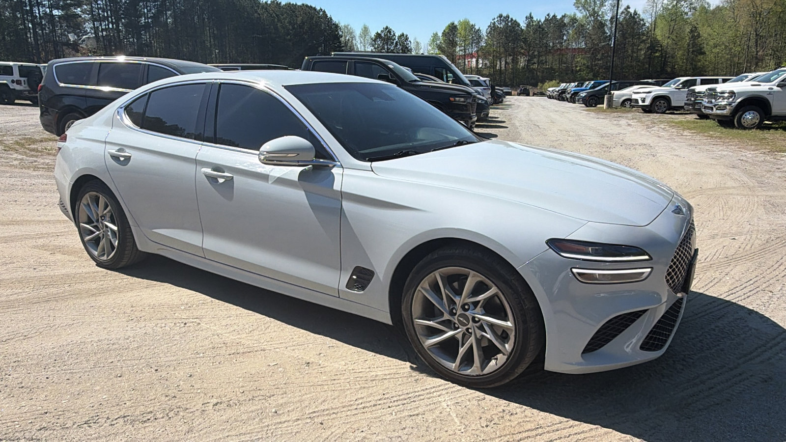 Used 2022 Genesis G70 2.0T image 5