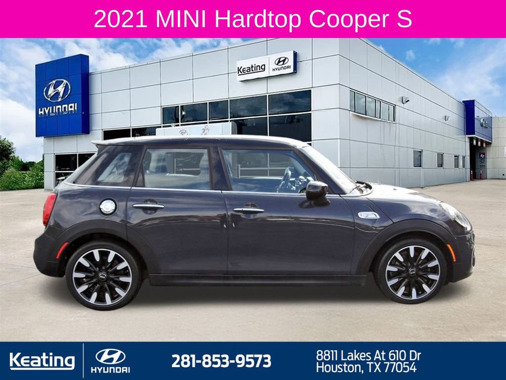 Used 2021 MINI Cooper S w/ Premium Package image 1