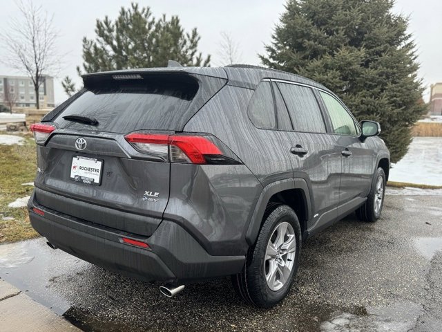 Used 2025 Toyota RAV4 XLE image 34