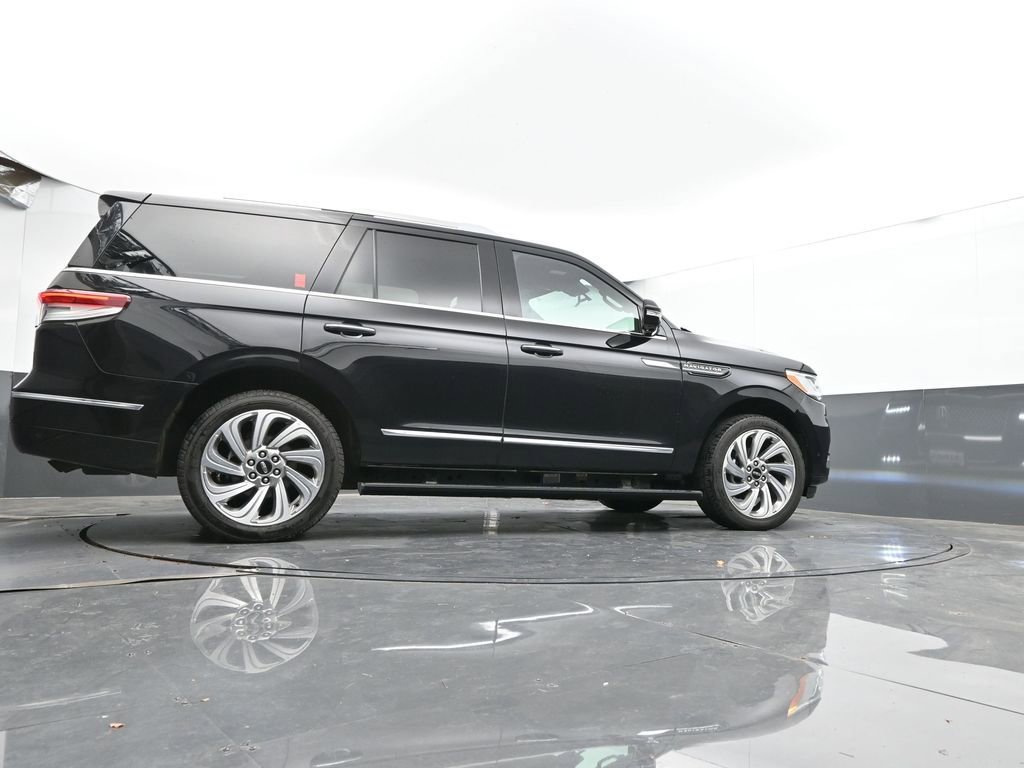 Used 2024 Lincoln Navigator Premiere image 51