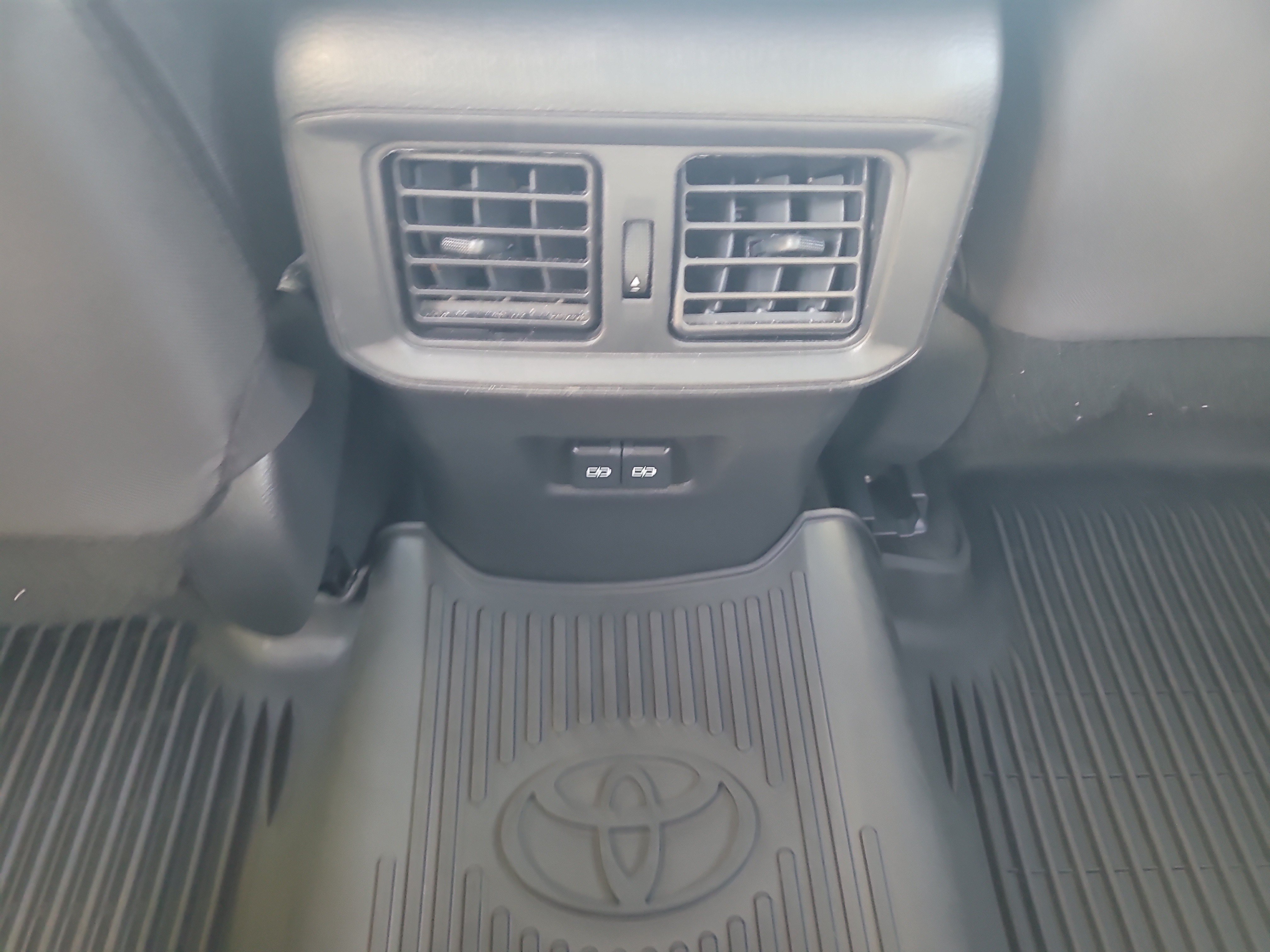 Certified 2025 Toyota RAV4 XLE AWD/4WD image 16