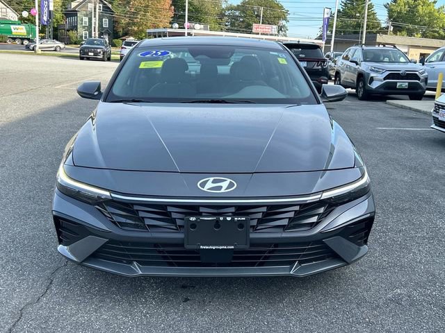 Used 2025 Hyundai Elantra SEL image 8