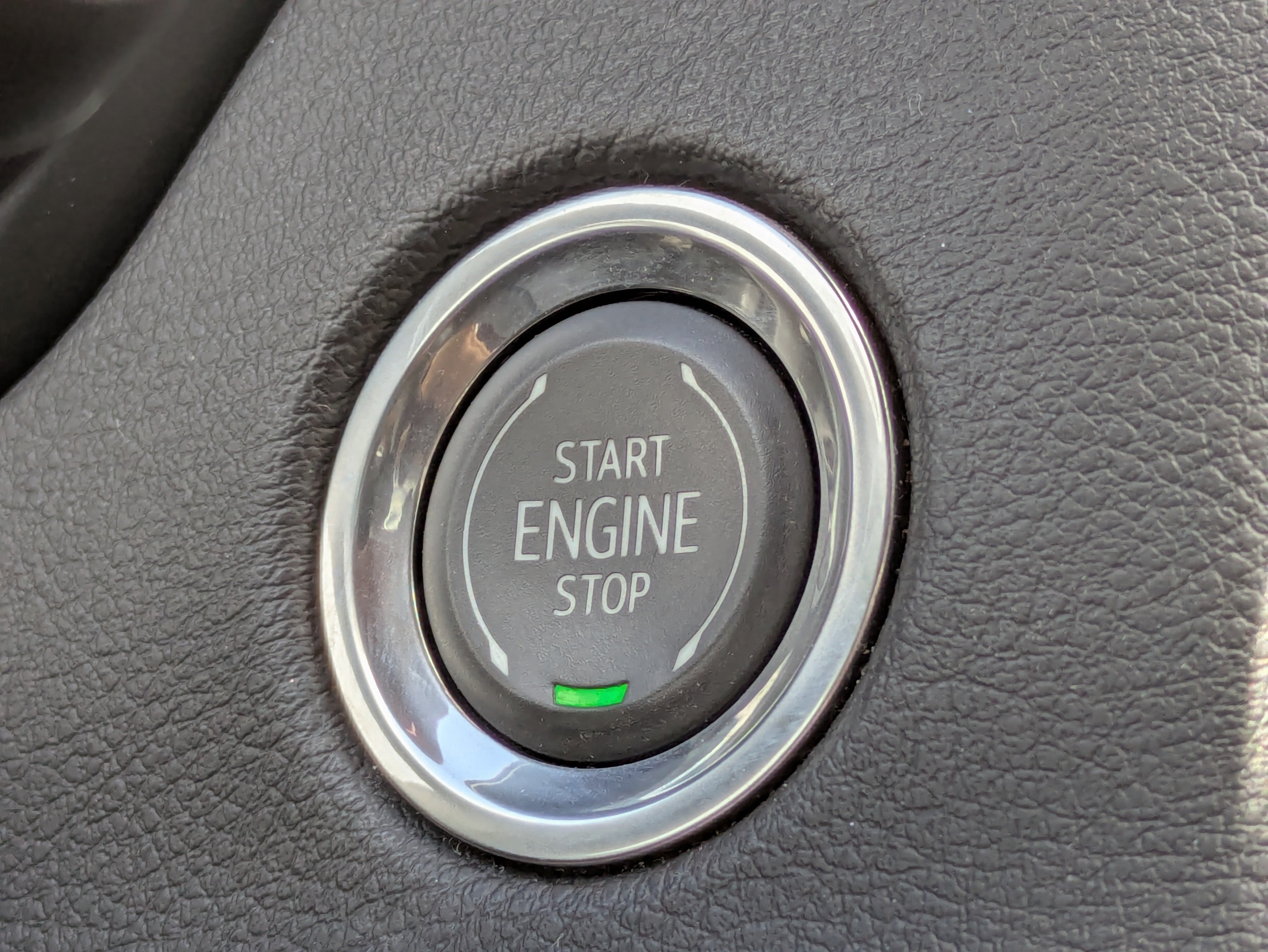Used 2019 Cadillac XT4 Premium Luxury FWD image 30