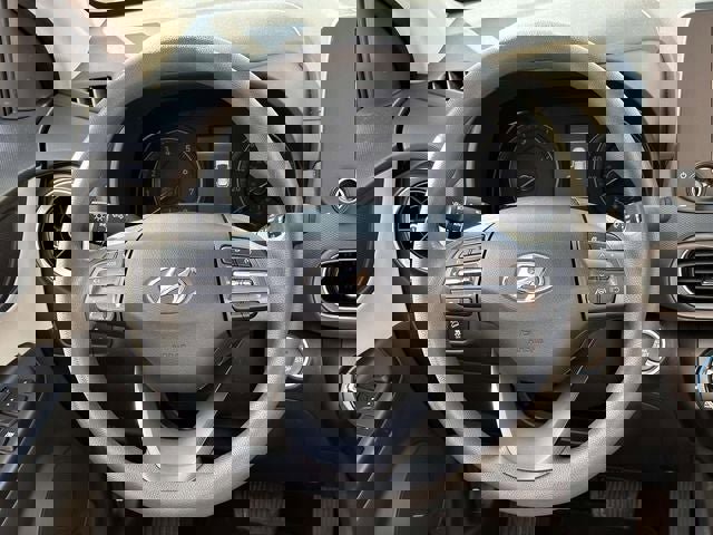 Used 2023 Hyundai Kona SEL AWD/4WD image 22