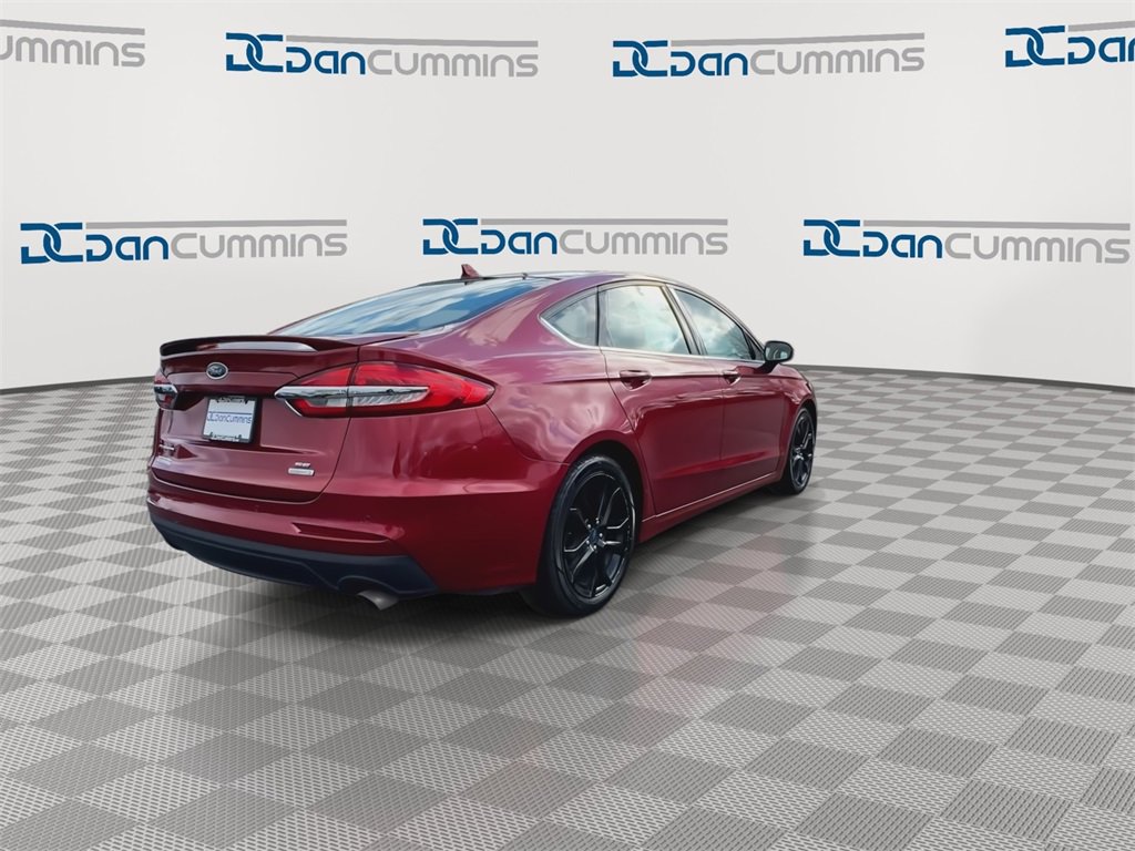 Used 2019 Ford Fusion SE w/ Equipment Group 151A image 8