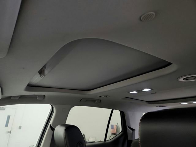 Used 2018 Chevrolet Traverse Premier AWD/4WD image 19