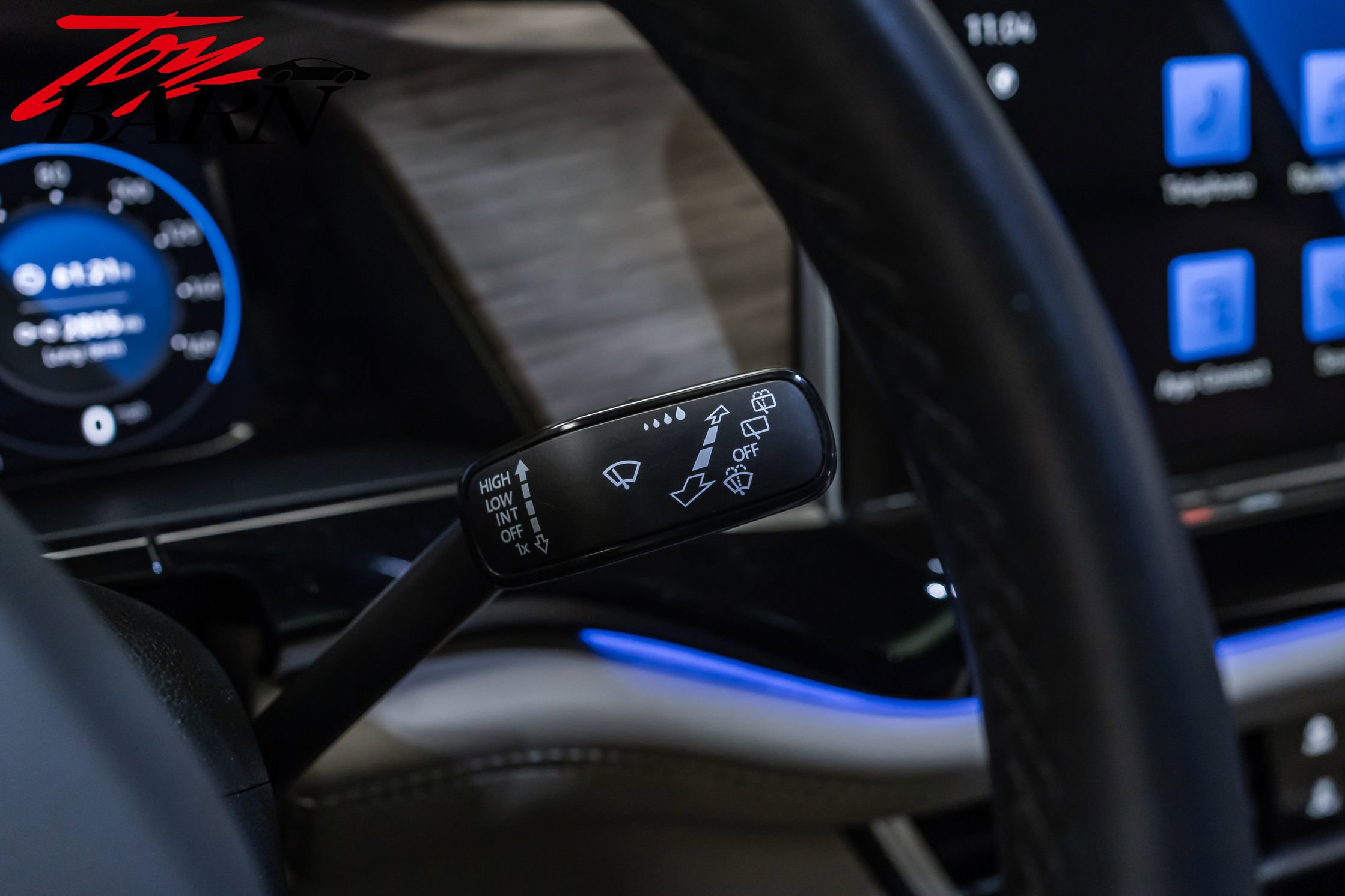 Used 2024 Volkswagen Atlas SEL Premium R-Line image 35