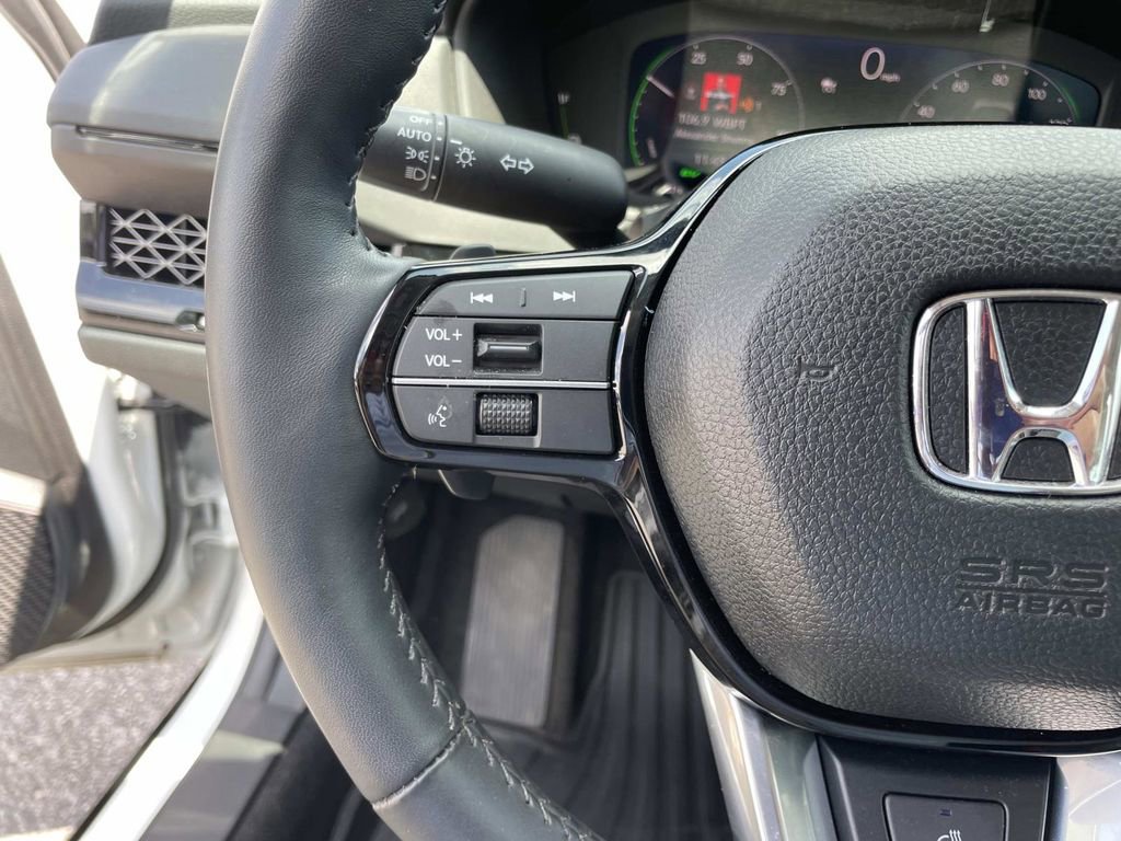 Used 2025 Honda Accord Touring image 19