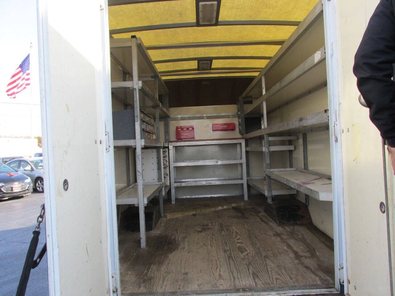 Used 2014 Chevrolet Express 3500 RWD image 15