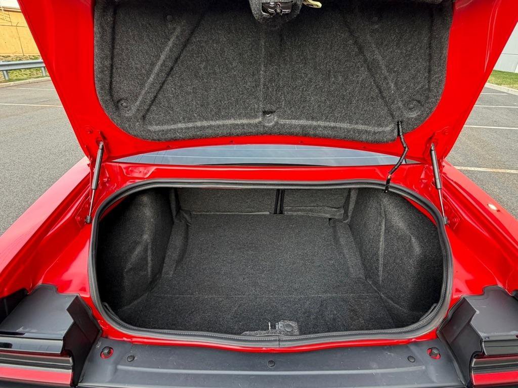 Used 2016 Dodge Challenger SXT Plus image 23