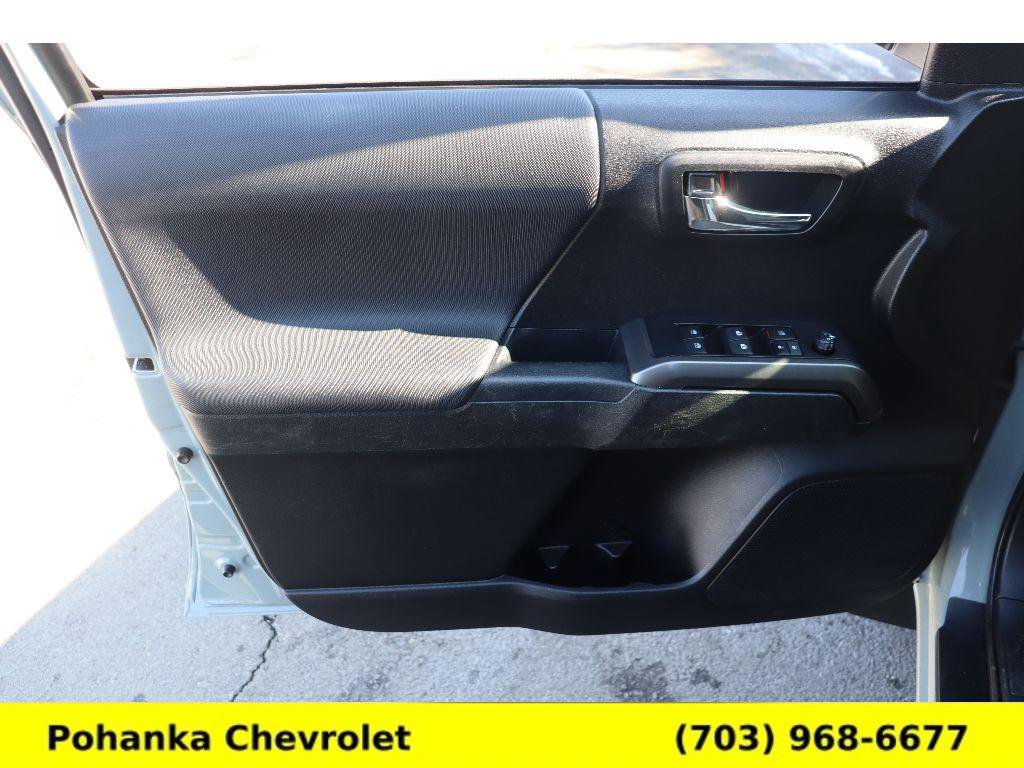 Used 2022 Toyota Tacoma TRD Sport image 23