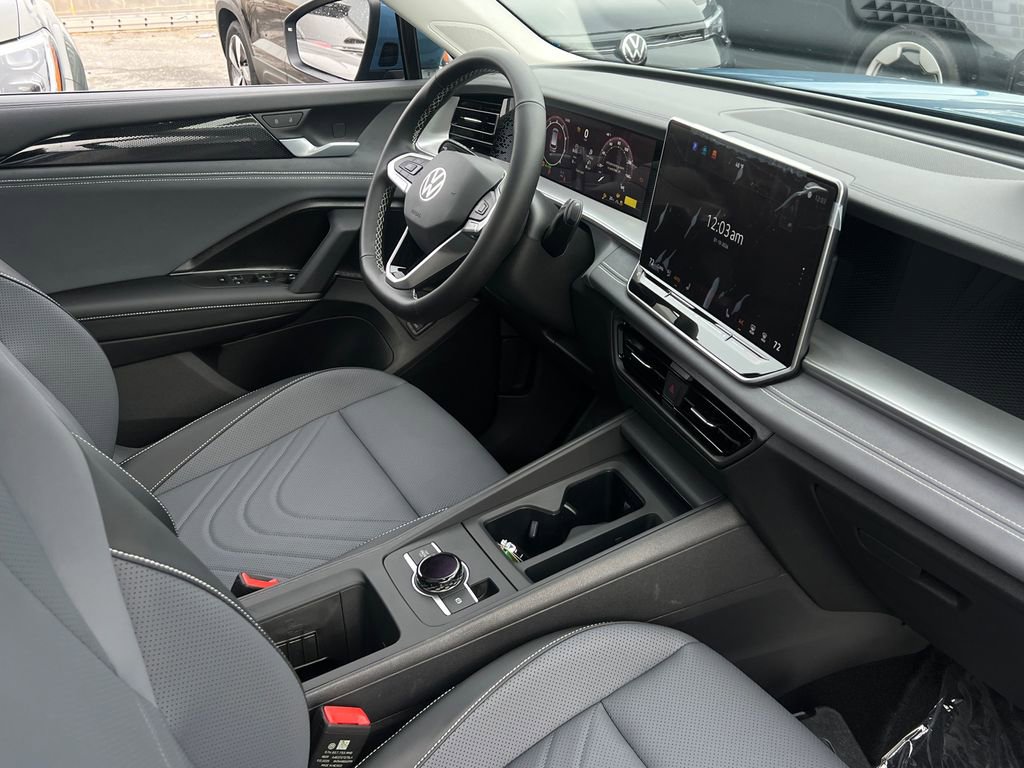 New 2026 Volkswagen Tiguan SE AWD/4WD image 10