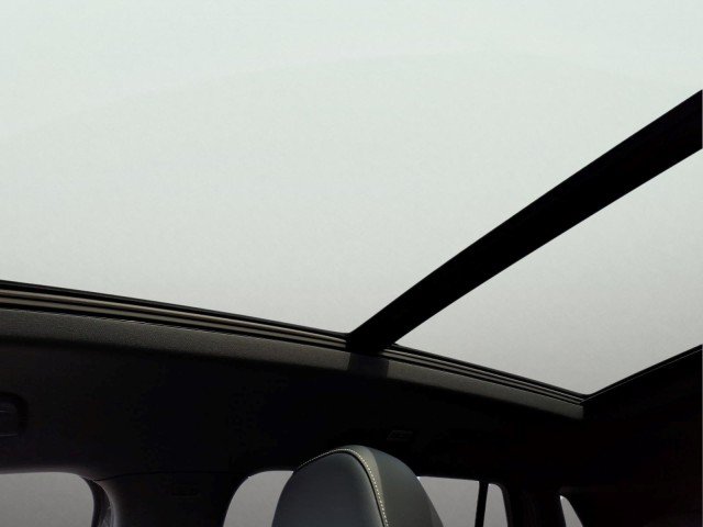 New 2026 Volkswagen Tiguan SE R-Line AWD/4WD image 18