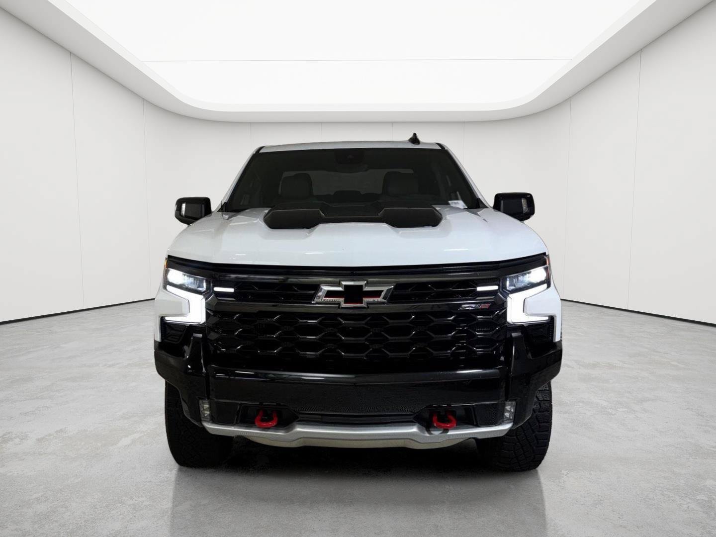 Used 2024 Chevrolet Silverado 1500 ZR2 w/ Technology Package AWD/4WD image 2