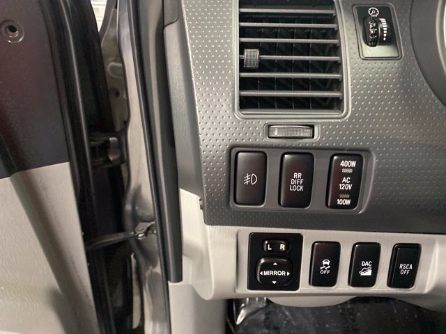 Used 2014 Toyota Tacoma 4x4 Double Cab w/ TRD Off-Road Package image 12