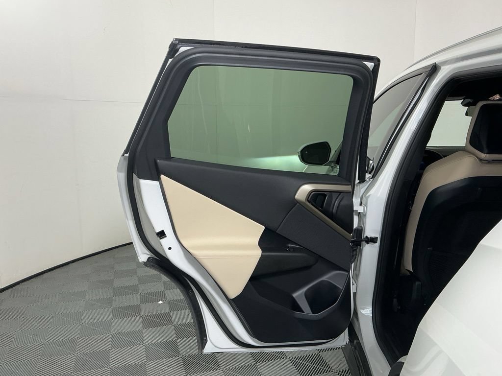Certified 2025 BMW X3 xDrive30i w/ M Sport Package AWD/4WD image 23