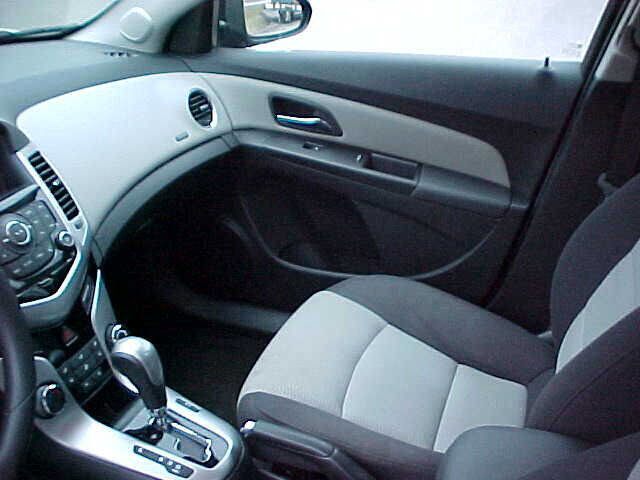 Used 2015 Chevrolet Cruze LS image 15
