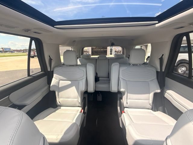 New 2027 Ford Expedition Platinum w/ Platinum Ultimate Package AWD/4WD image 34