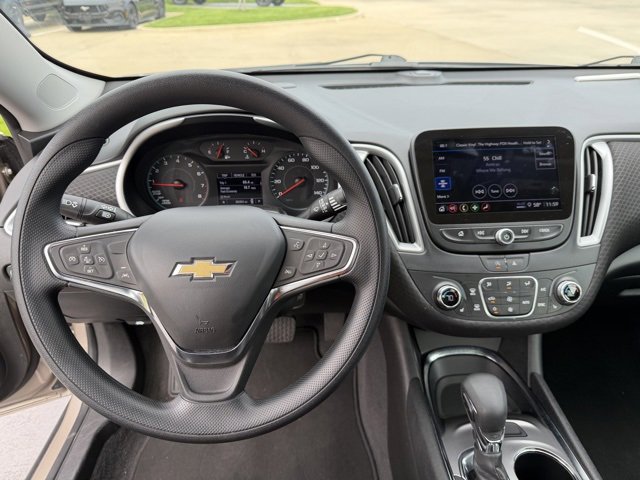 Used 2023 Chevrolet Malibu LT image 12
