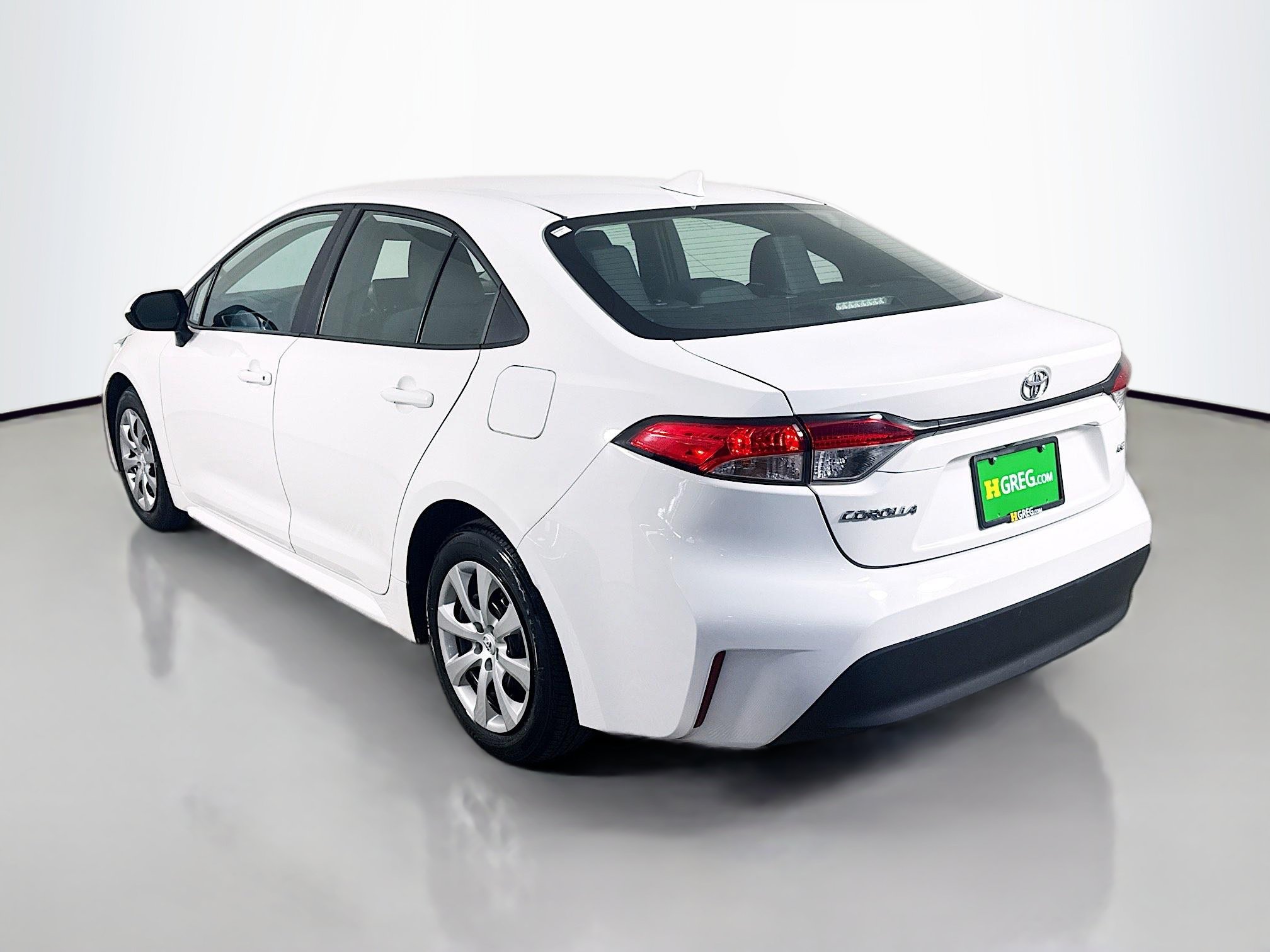 Used 2024 Toyota Corolla LE FWD image 7