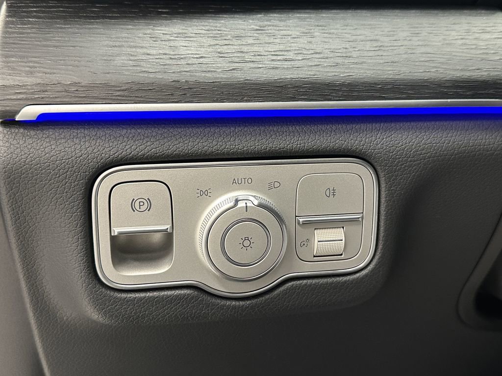 Certified 2025 Mercedes-Benz GLE 350 4MATIC image 35