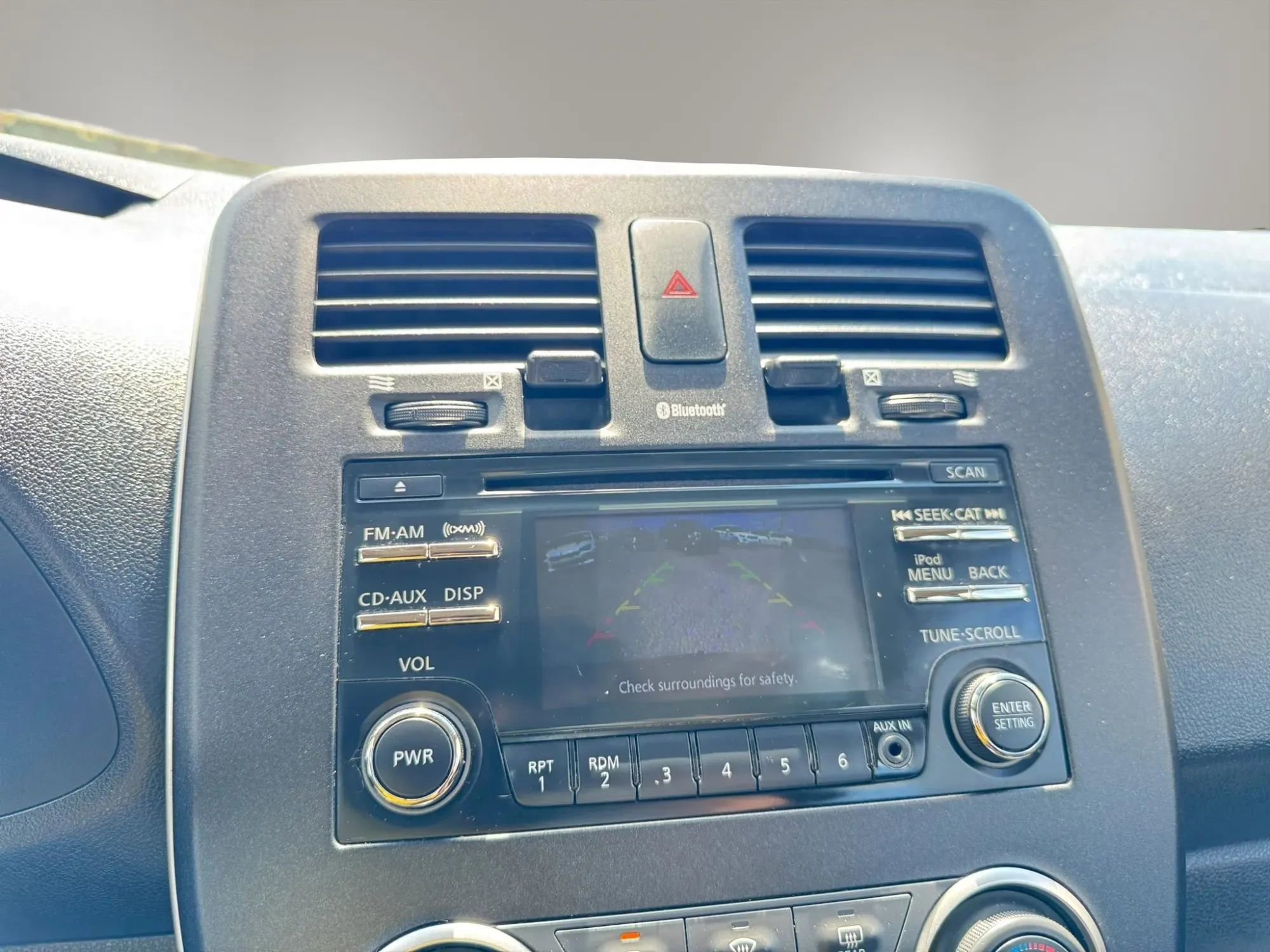 Used 2015 Nissan Leaf S w/ Charge Package FWD image 15
