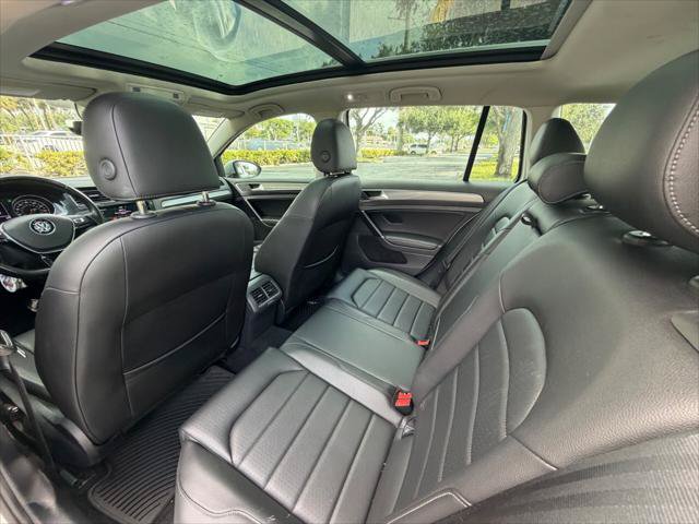 Used 2018 Volkswagen Golf Alltrack SEL AWD/4WD image 22