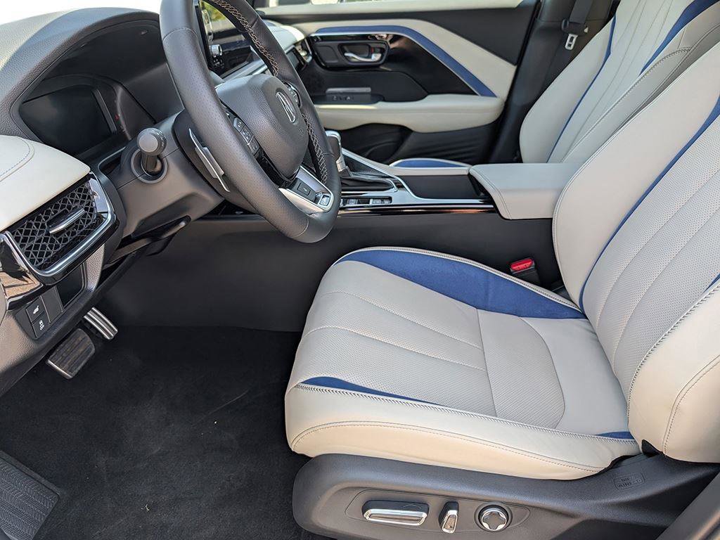 New 2026 Acura ADX A-Spec image 8