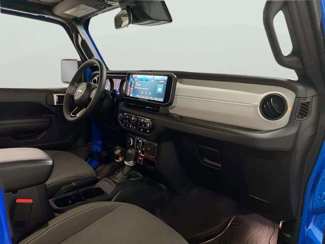 Used 2024 Jeep Wrangler Unlimited AWD/4WD image 94