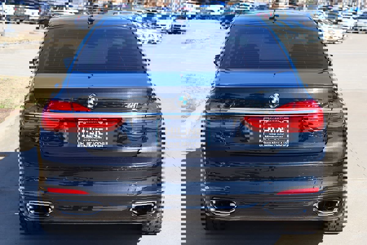 Used 2018 BMW 750i 750i image 9