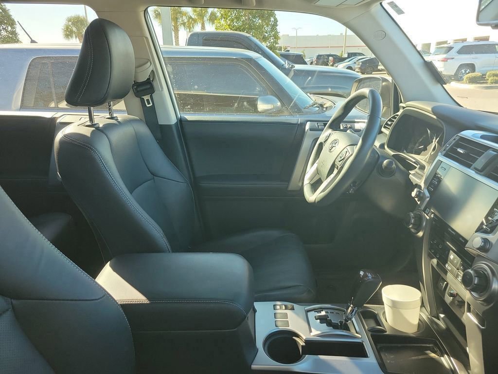 Used 2022 Toyota 4Runner Limited image 10