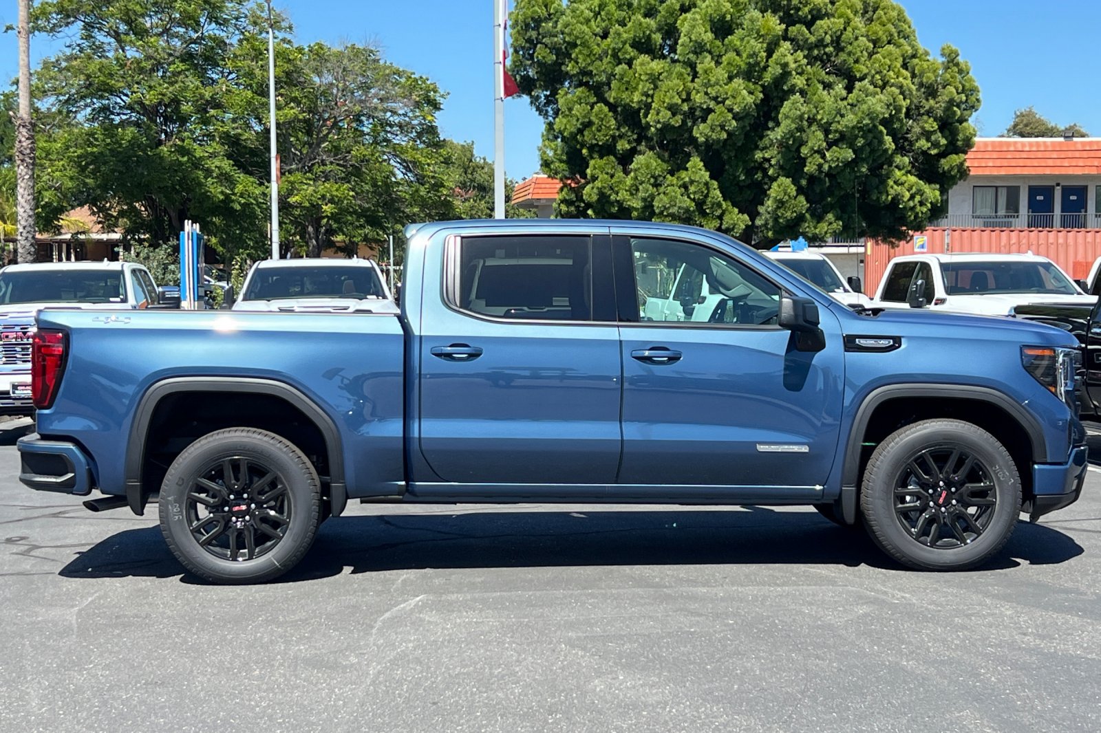 New 2026 GMC Sierra 1500 Elevation w/ Preferred Package AWD/4WD image 3